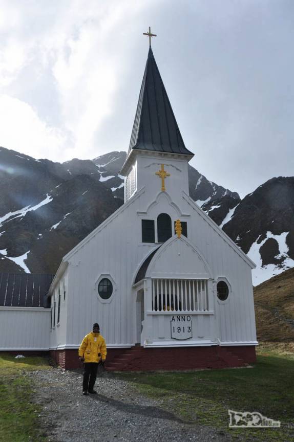 Visitando a igreja norueguesa em Grytviken, na Geórgia do Sul